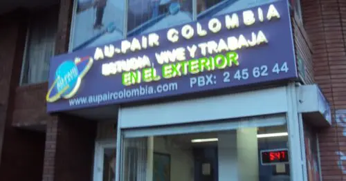 AU  PAIR COLOMBIA SEDE JAVERIANA